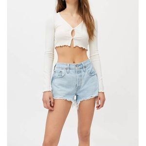 Levi’s worn ONCE perfect, denim shorts